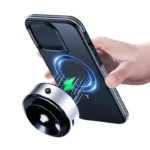 هولدر موبایل مکشی با فناوری جذب خلاء نصب شده روی داشبورد