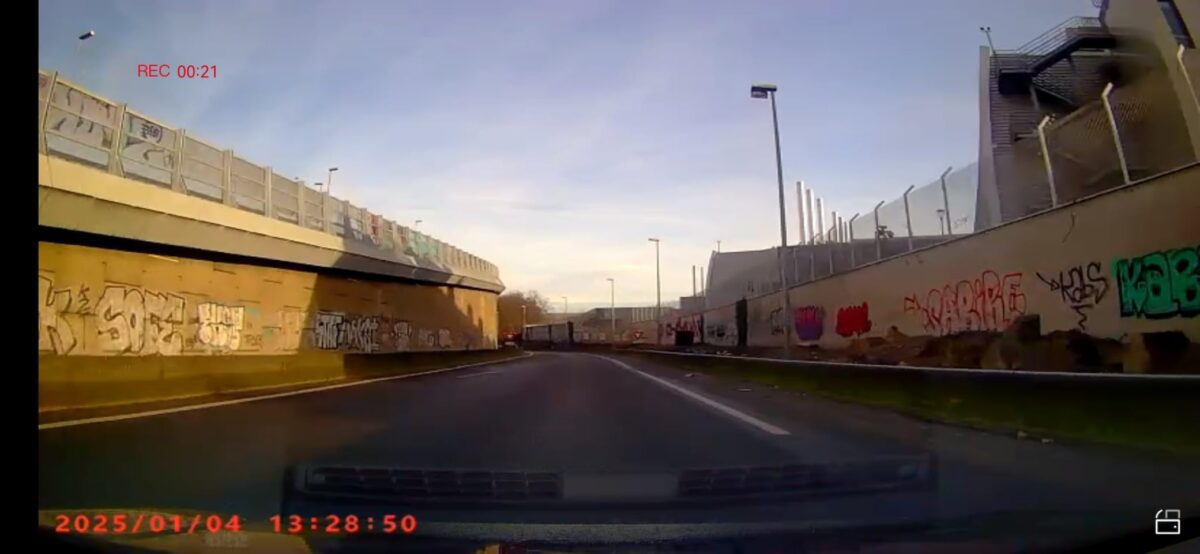 دوربین خودرو DISCOVERY در شرایط کم‌نور - خرید از گجتیک | عملکرد دید در شب با فناوری WDR