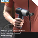 ماساژور برقی فیلیپس مدل PPM7323 با 7 سطح شدت، 2 حالت ماساژ، 6 سری متنوع و دسته بلند، انتخابی حرفه‌ای برای کاهش درد و خستگی عضلات است. مناسب برای ورزشکاران، کارمندان و استفاده روزمره با 120 دقیقه شارژدهی