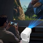 پروژکتور K2 در حال اتصال به موبایل و بازی آنلاین - خرید از فروشگاه گجتیک | پروژکتور اندرویدی, پروژکتور برای گوشی, پروژکتور خانگی