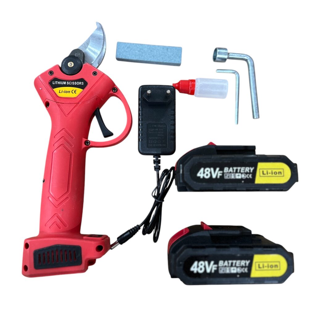 خرید قیچی باغبانی شارژی CQLXZ با تیغه SK5 و باتری ۲۰۰۰ میلی‌آمپر ساعت برای برش تمیز و سریع شاخه‌ها. دارای طراحی ارگونومیک و ضد لغزش برای راحتی در استفاده طولانی‌مدت.